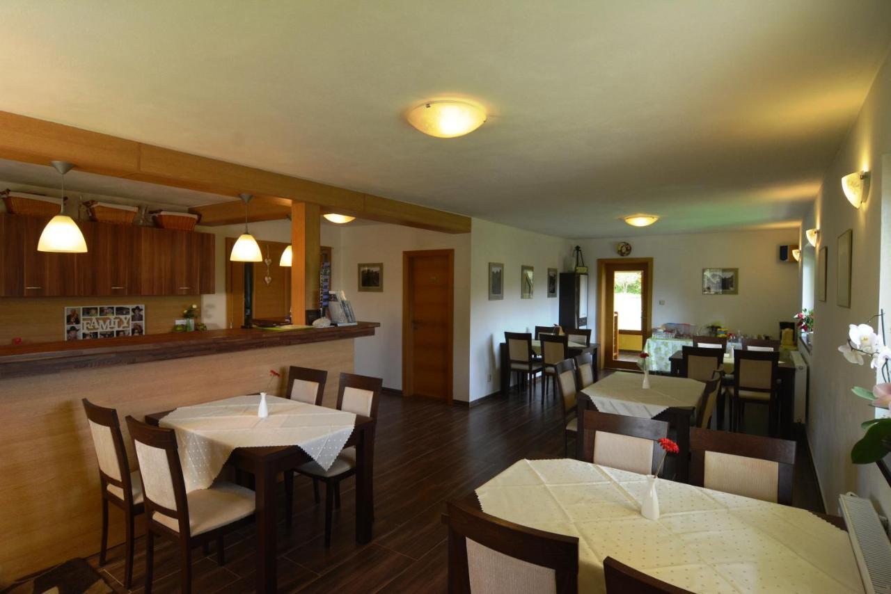 Villa Gold Nova Lesna Exterior photo